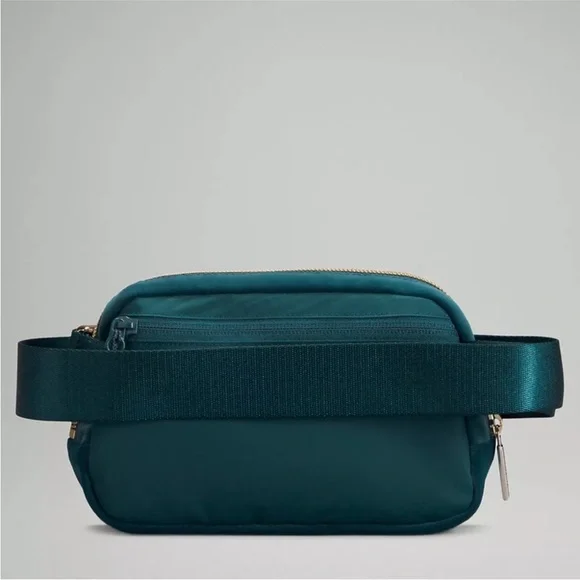 NWT Lululemon Velour Everywhere Belt Bag - Picture 7 of 10